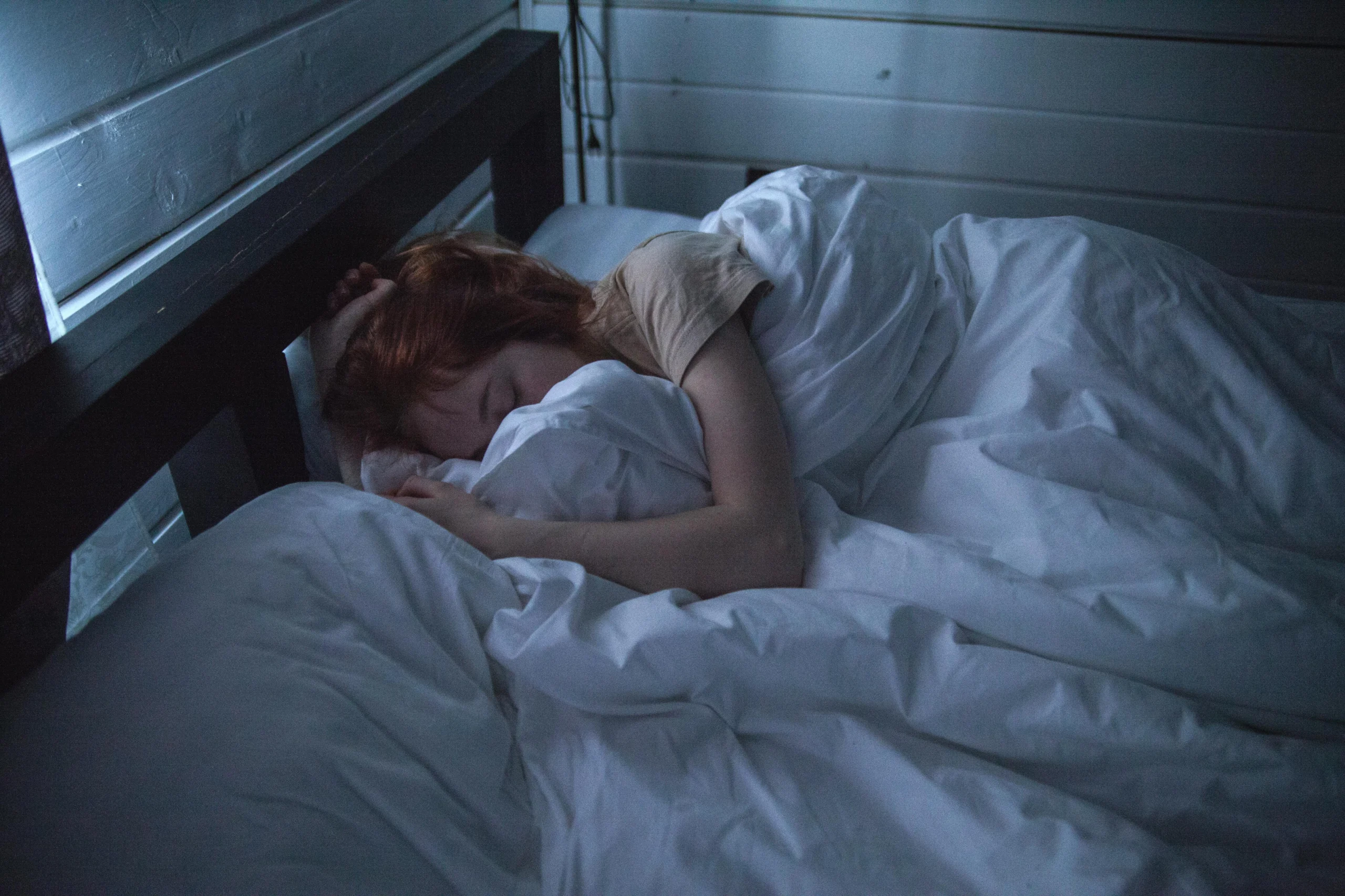 The Connection Between Sleep and Mental Health: Proven Ways to Improve Both